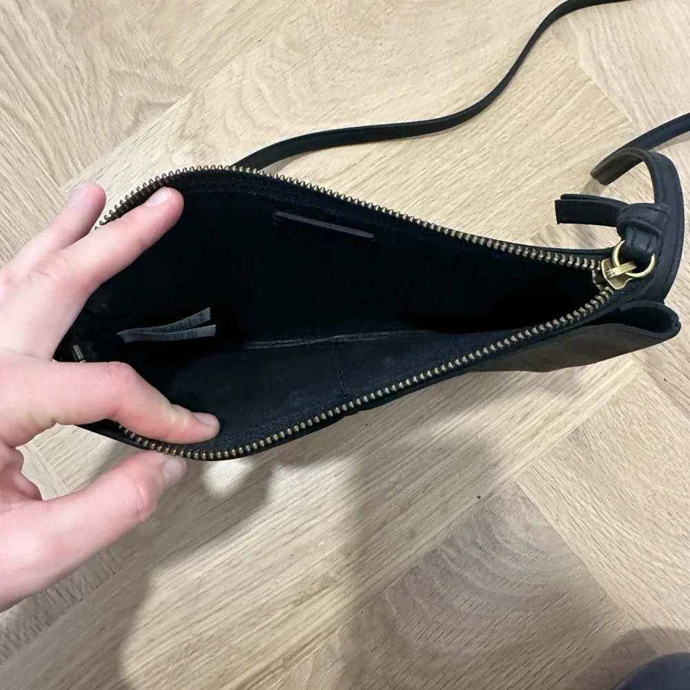 Madewell Elegant Black Leather Shoulder Bag